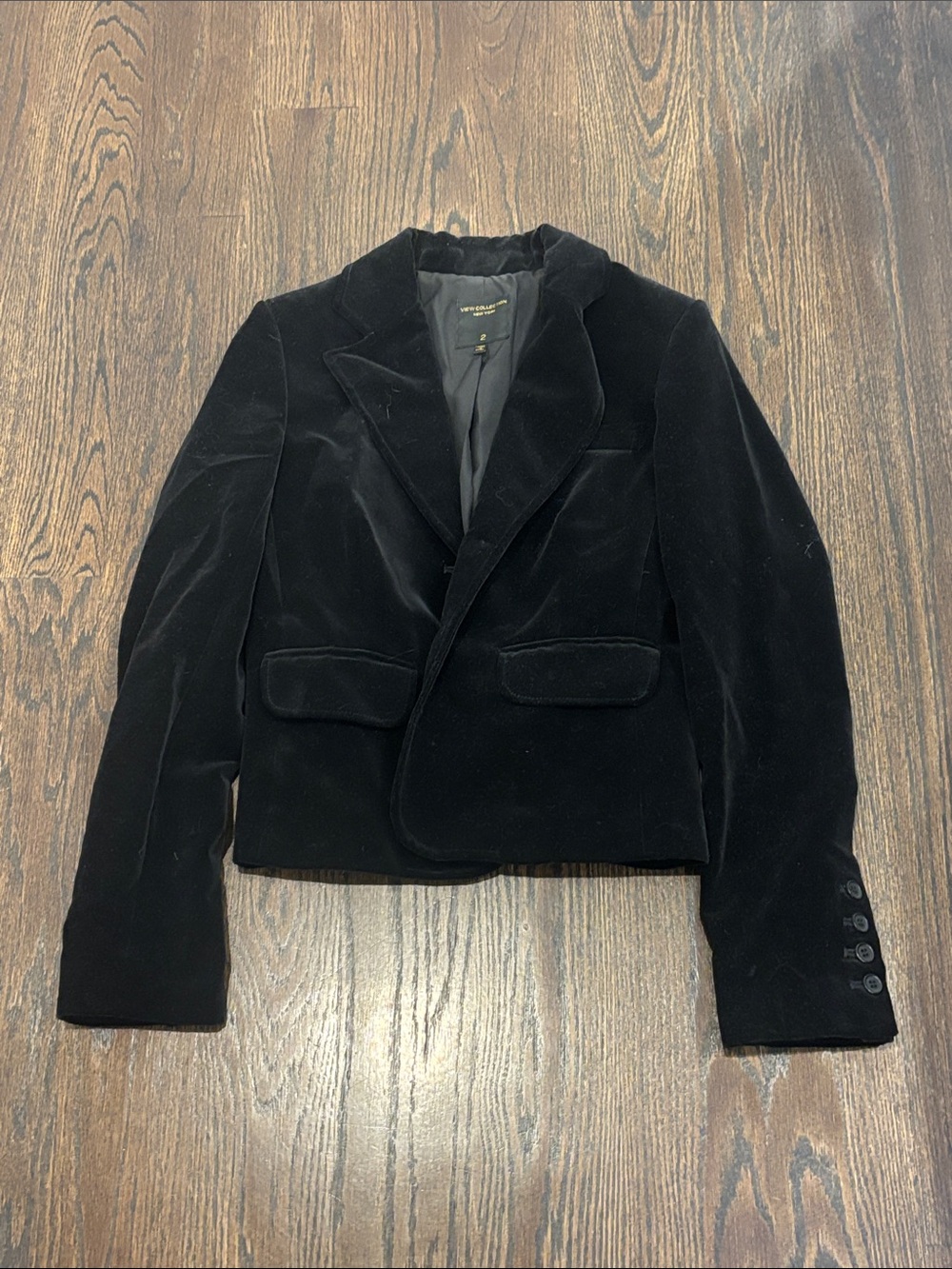 View Collection New York Women’s Black Velvet Tailored Blazer Jacket Size 2